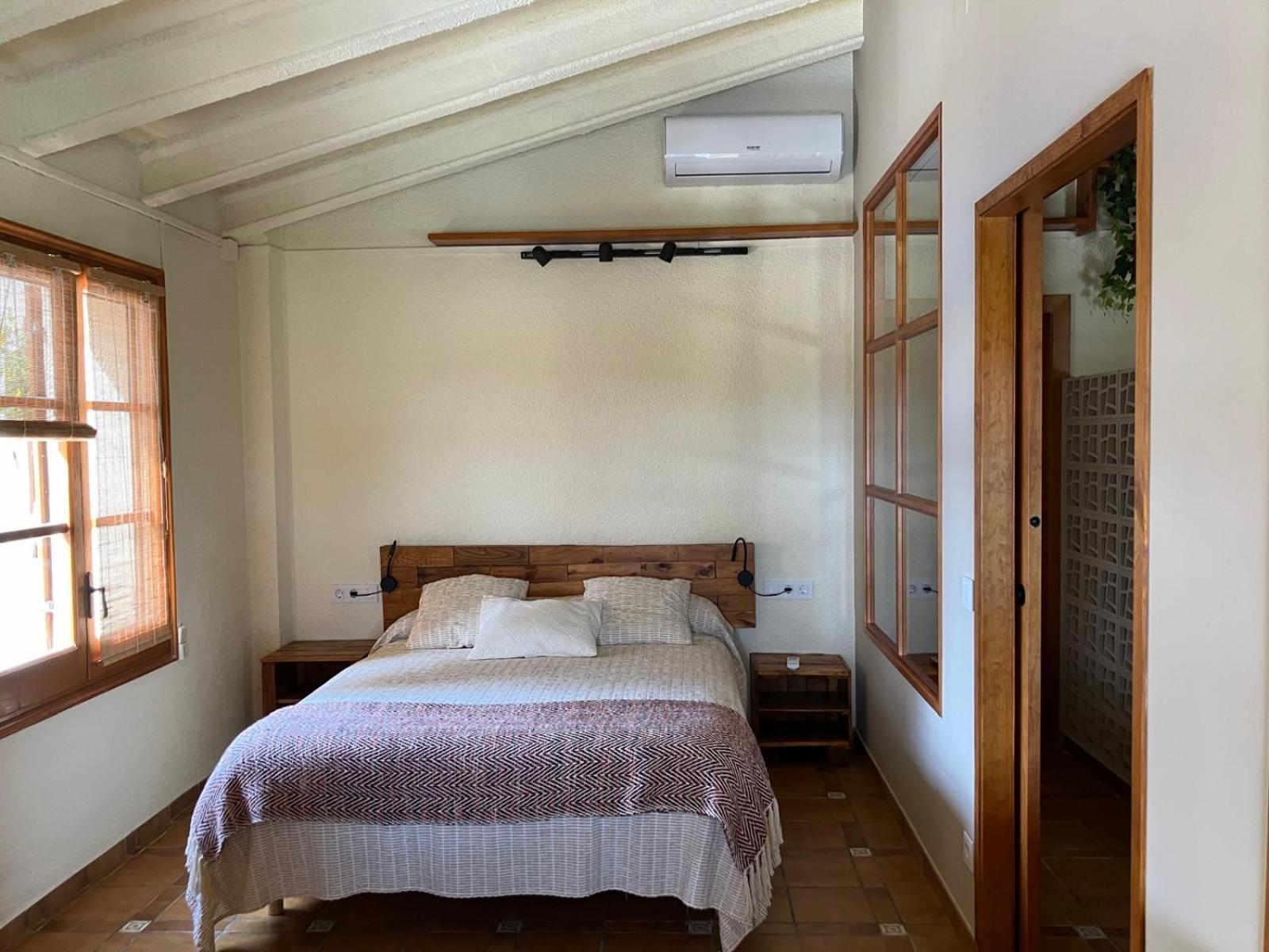San Martín Sarroca Apartment With Private Pool And Garden מראה חיצוני תמונה